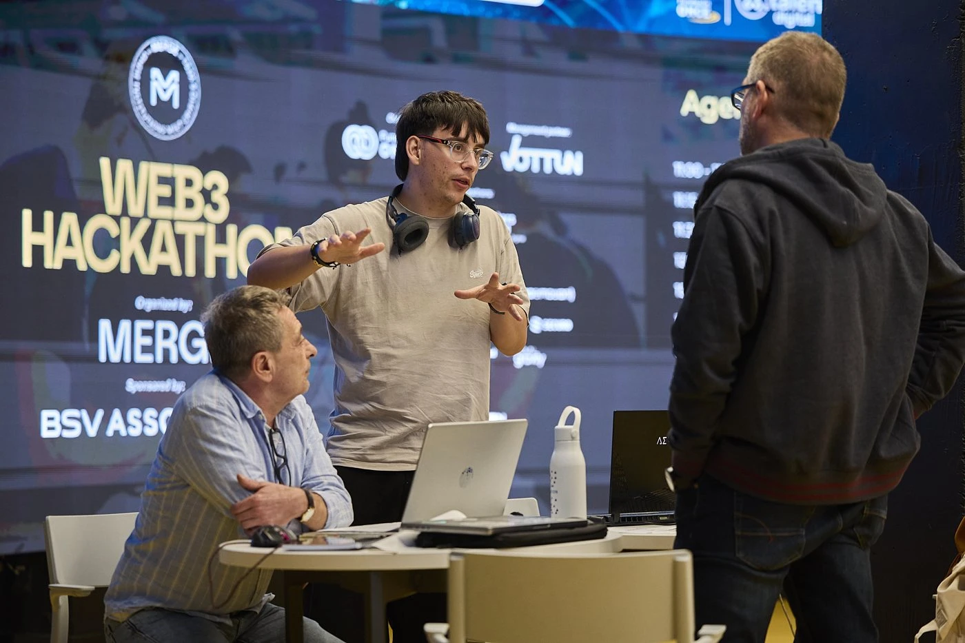 Hackathon Builders 02
