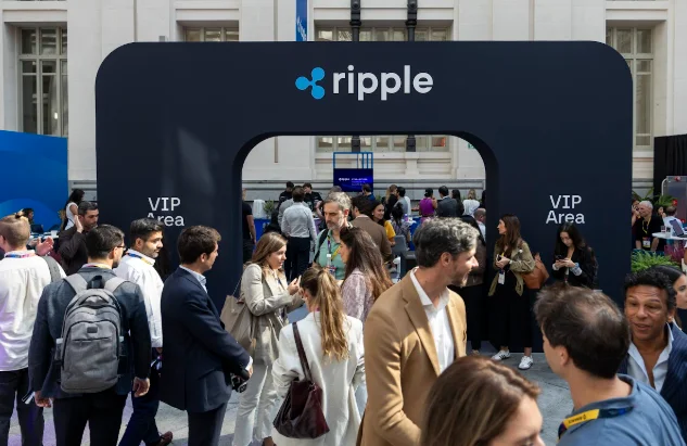 Premium Brand Exposure in São Paulo